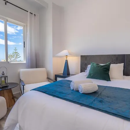 Panamanian Blue Sea View Flat
